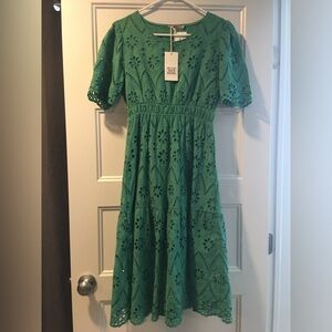 Valentina Naldi Green Eyelet Short Sleeve Dress NWT size Medium